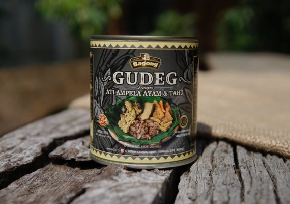 gudeg basah dan gudeg kering