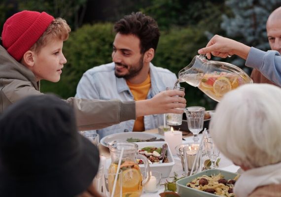 5 Pertanyaan dari Keluarga yang Biasa Muncul Saat Lebaran