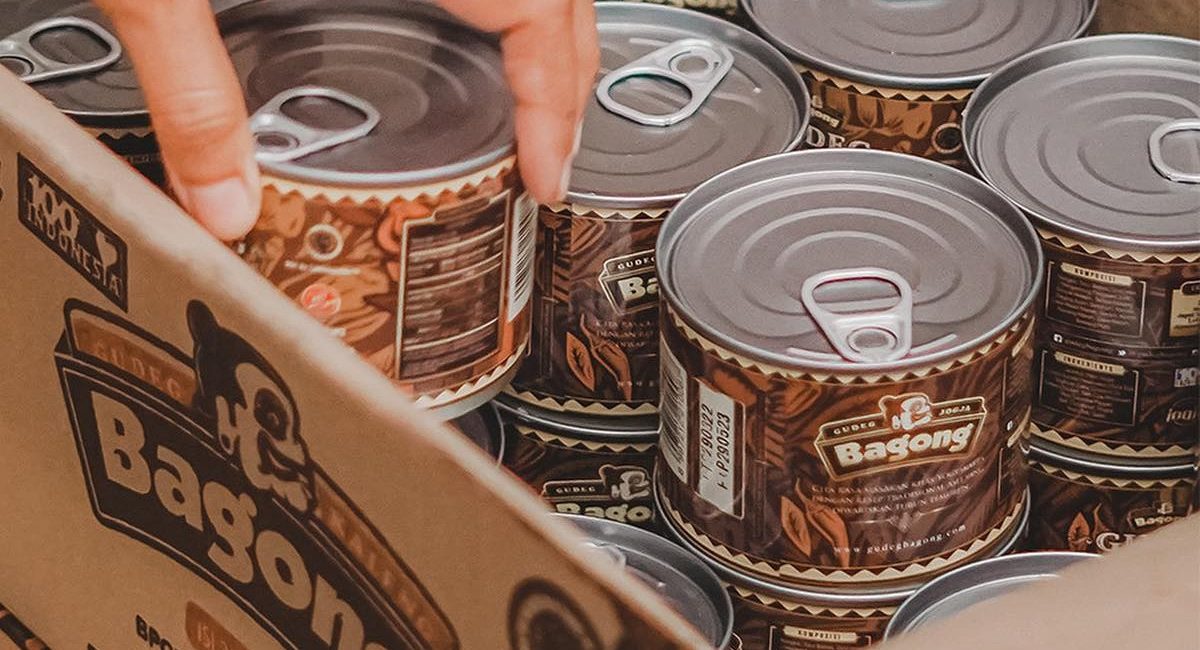 oleh-oleh khas indonesia gudeg kaleng bagong